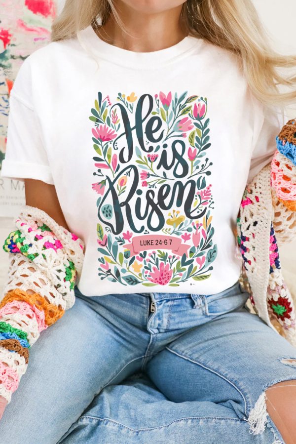 Λευκό T-Shirt με Εκτύπωση 'He is Risen'