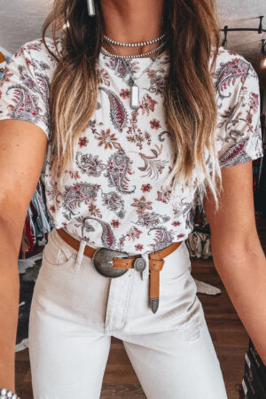 Λευκό Vintage T-Shirt με Λαιμόκοψη Mock και Σχέδιο Paisley